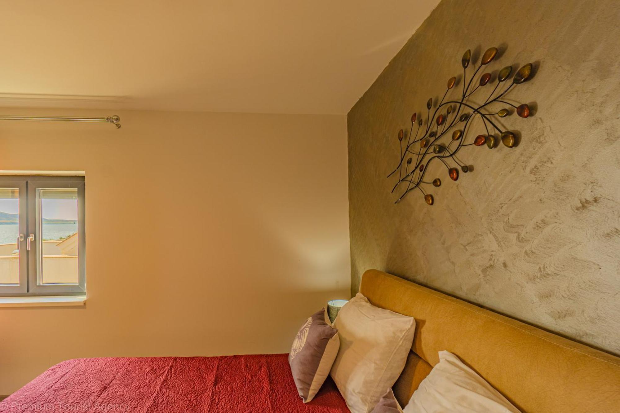 Ivica Super Comfortable, Newly Furnished Apartment In A Top Location Metajna Bagian luar foto