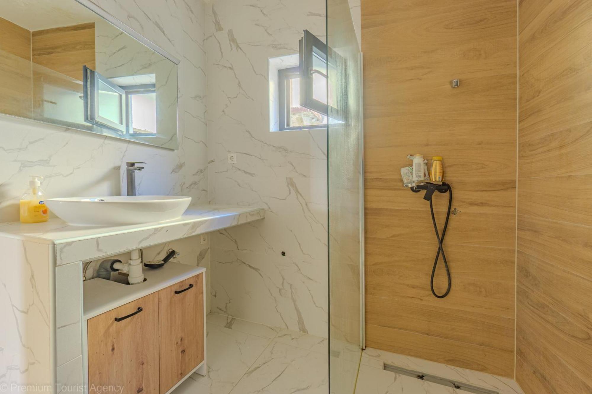 Ivica Super Comfortable, Newly Furnished Apartment In A Top Location Metajna Bagian luar foto